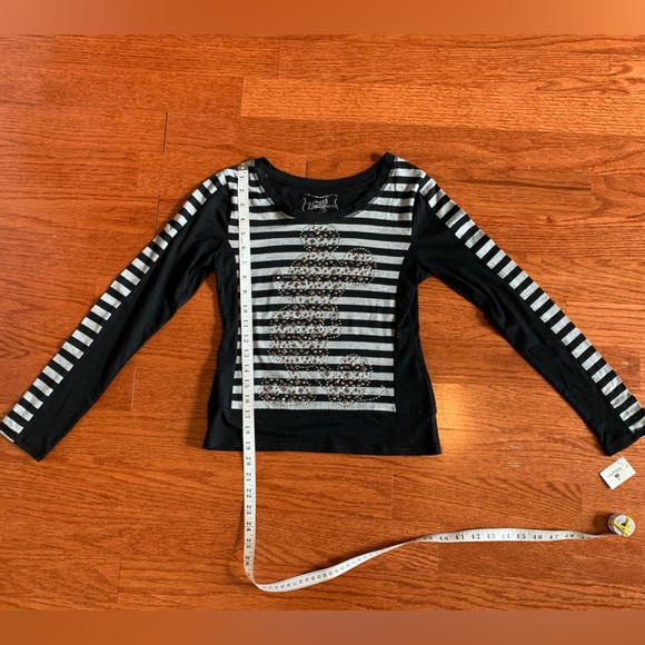 *NWT* Disney boutique, women’s long sleeve shirt with rhinestones, size SX - Picture 11 of 11